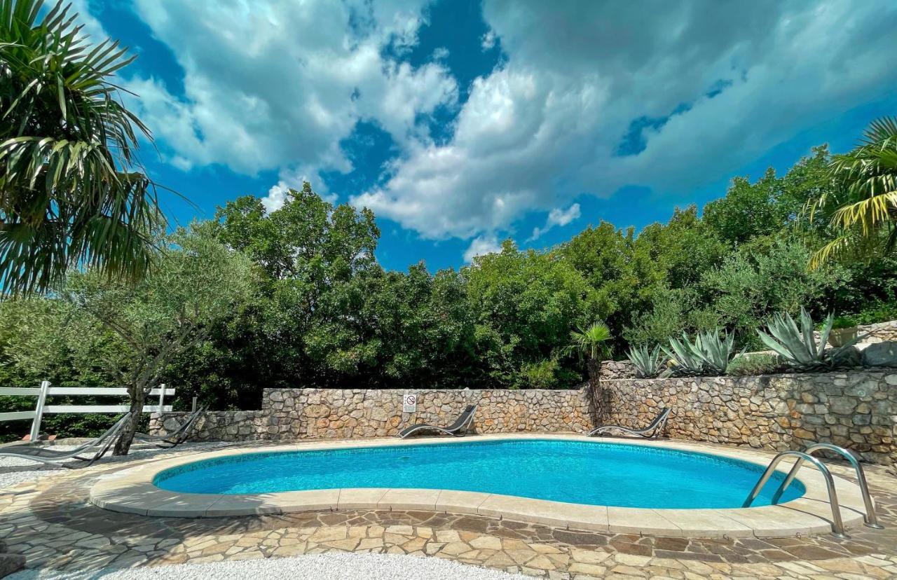 Apartments Villa Klaudia - Adults Only Цриквеница Экстерьер фото