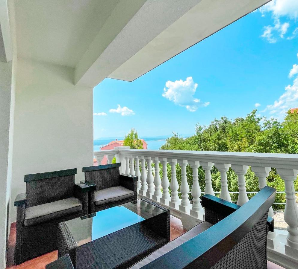 Apartments Villa Klaudia - Adults Only Цриквеница Экстерьер фото
