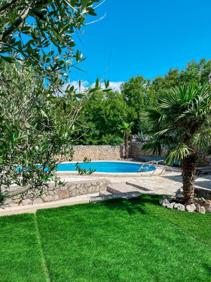 Apartments Villa Klaudia - Adults Only Цриквеница Экстерьер фото
