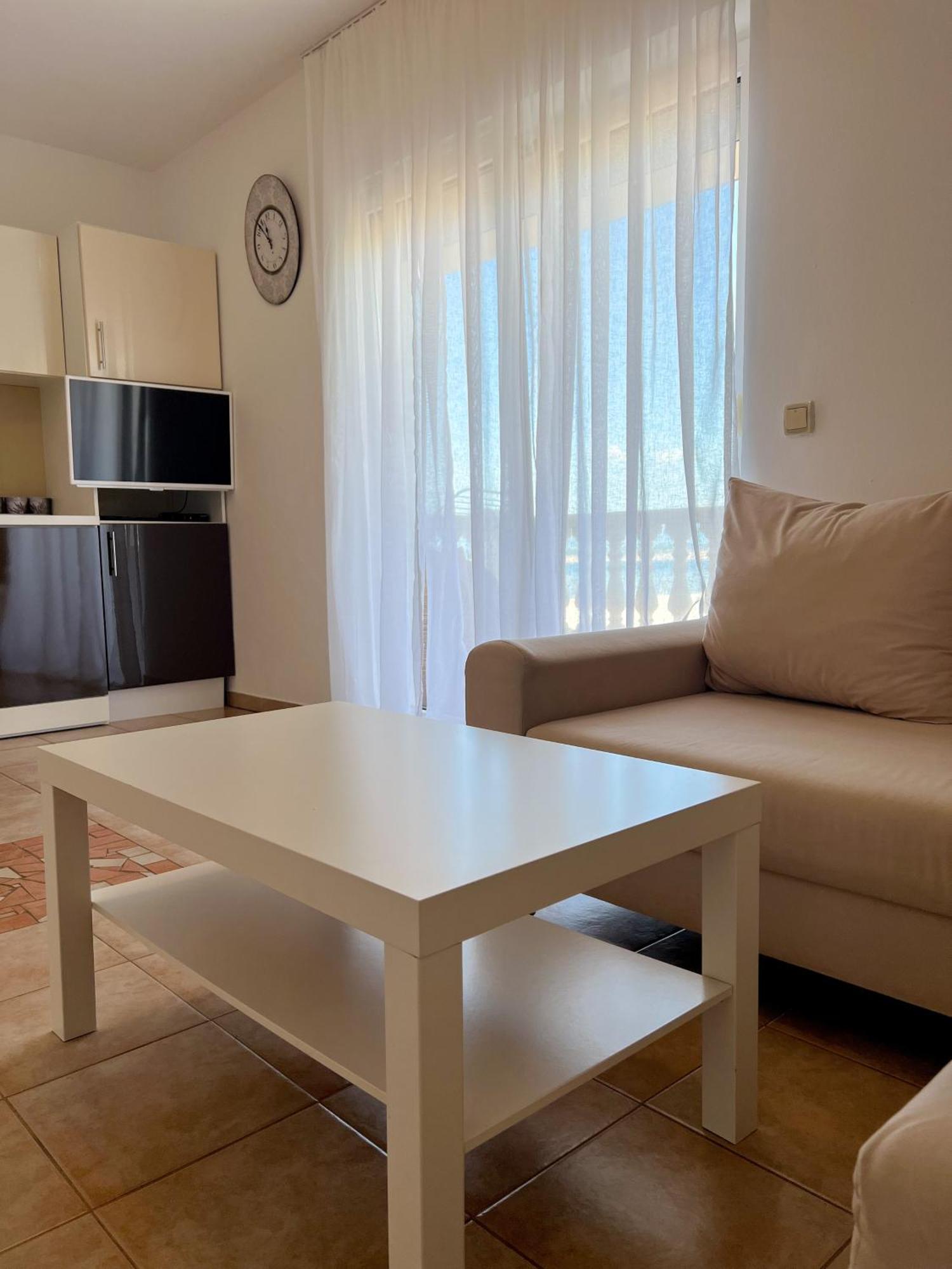 Apartments Villa Klaudia - Adults Only Цриквеница Экстерьер фото